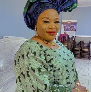 Meet your Posher, Janet